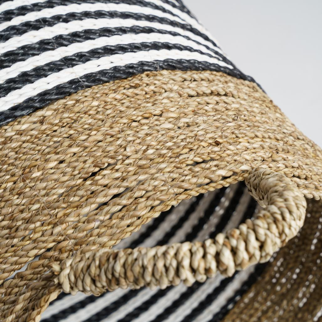 Lot de 2 paniers en jonc de mer noir et blanc XL-M Pika Lot de 2 paniers en jonc de mer noir et blanc XL-M Pika