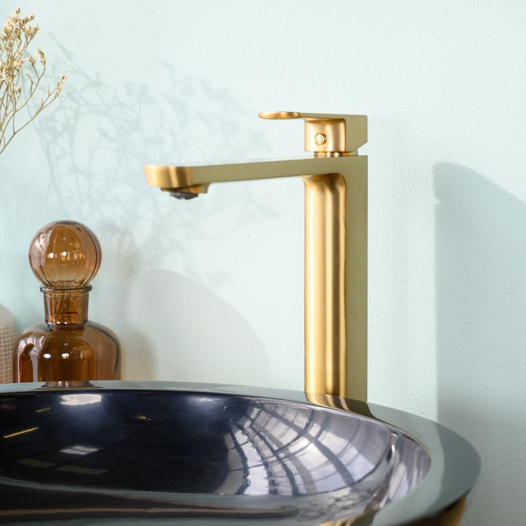 Mezclador para lavabo baño Louga oro cepillado