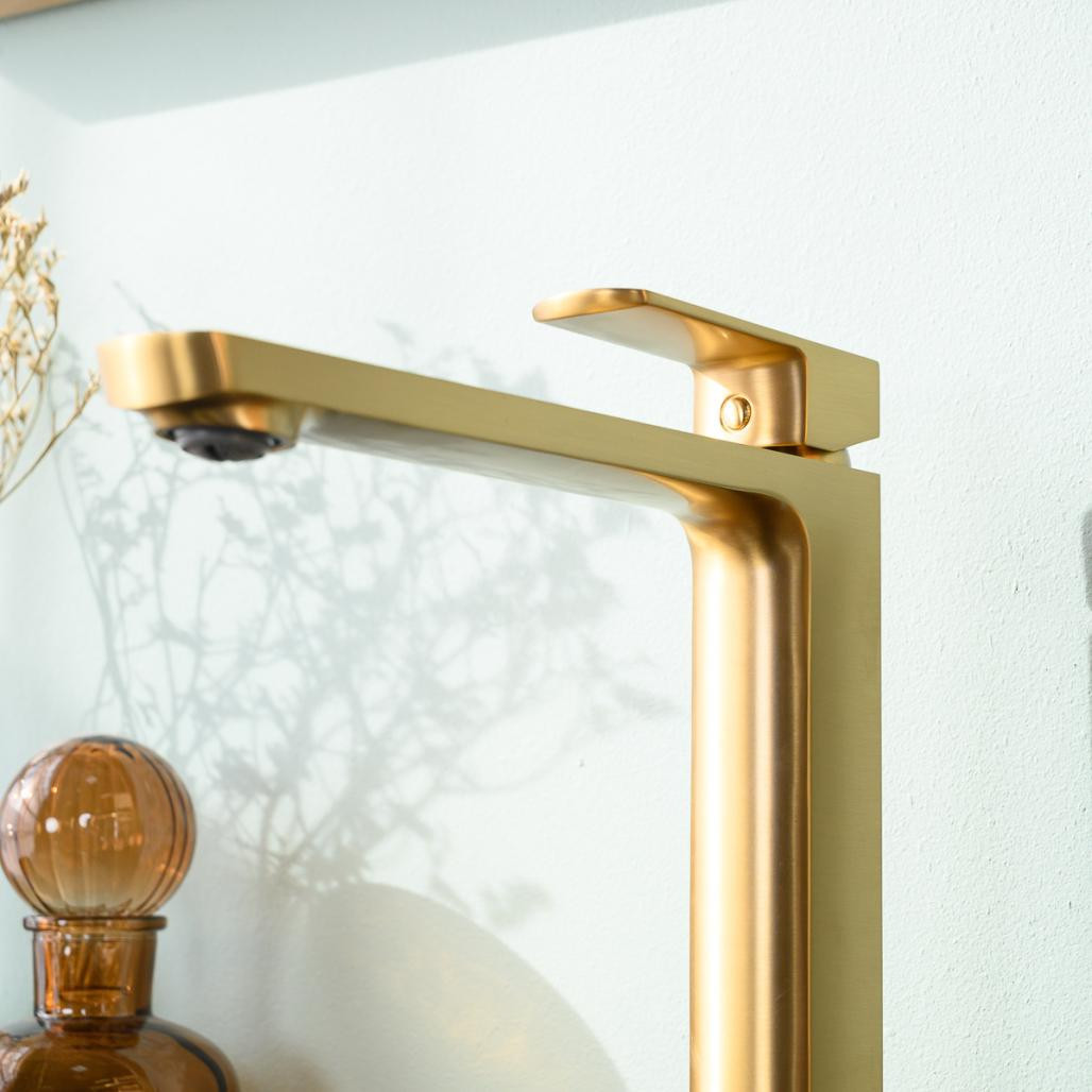 Mezclador para lavabo baño Louga oro cepillado