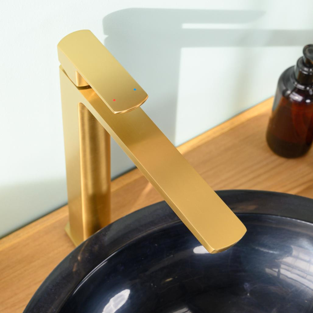 Mezclador para lavabo baño Louga oro cepillado
