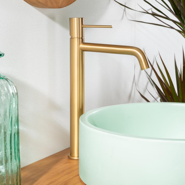 Mezclador para lavabo de baño Lana dorado cepillado