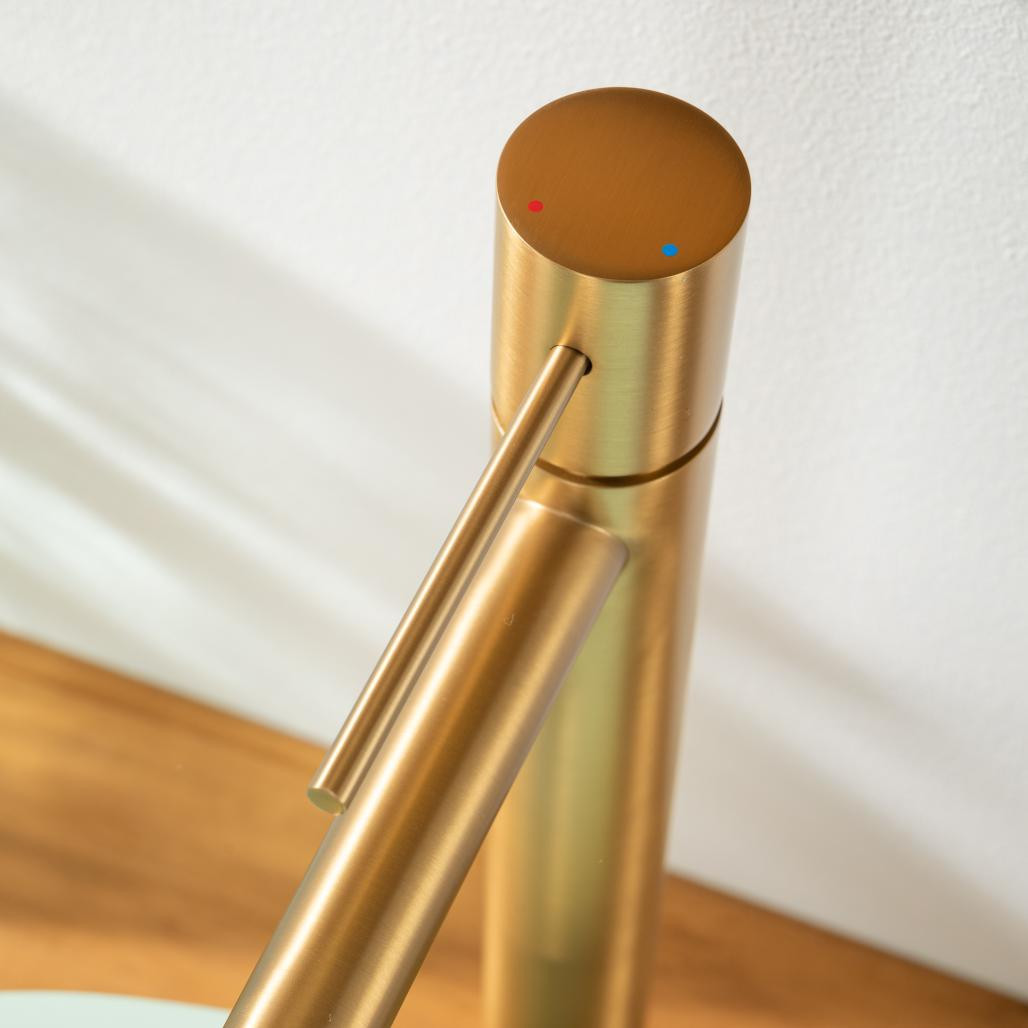 Mezclador para lavabo de baño Lana dorado cepillado