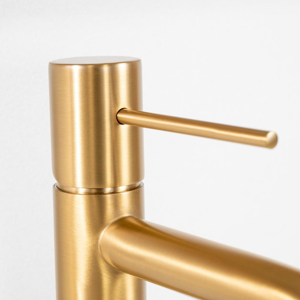 Grifo mezclador de baño Lana oro cepillado