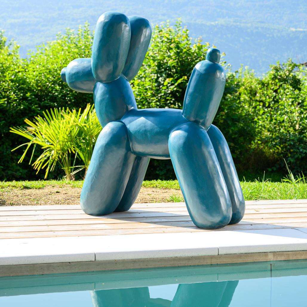 Estatua perro globo azul 100 cm