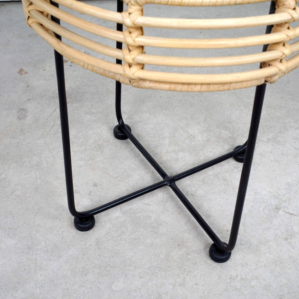 Mesa auxiliar en ratán Emma Mesa auxiliar en ratán Emma