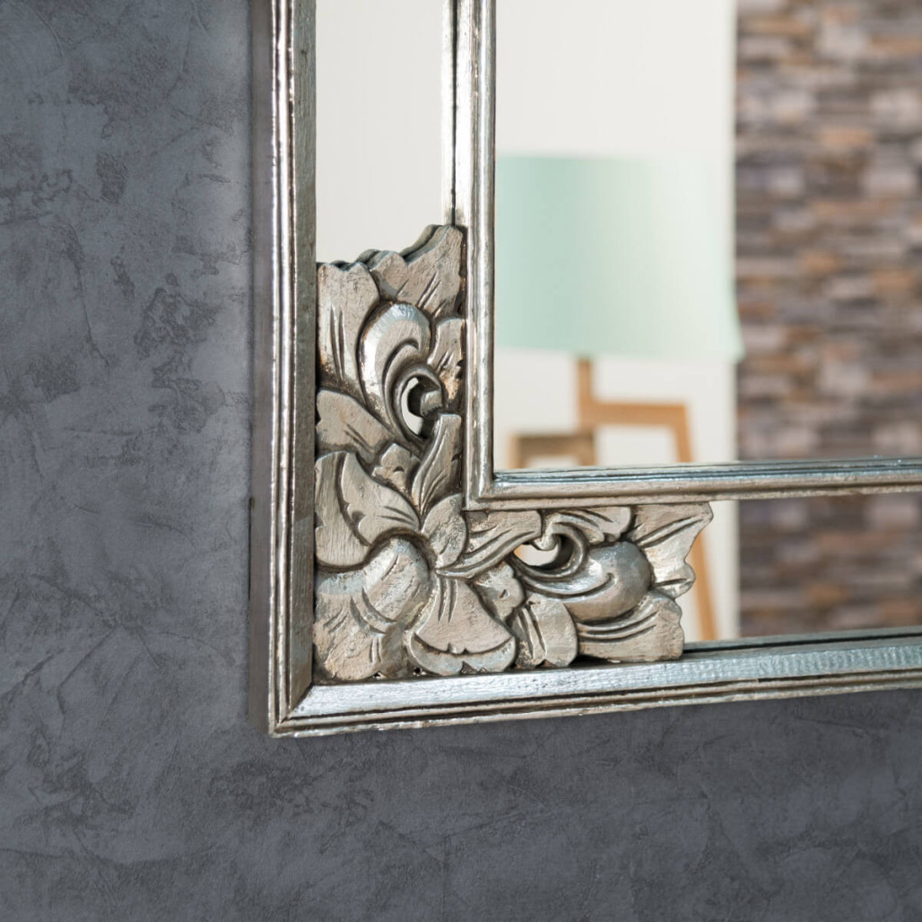 Espejo decorativo de madera con pátina Mathilde plateado 110 x 70 cm Espejo decorativo de madera con pátina Mathilde plateado 110 x 70 cm