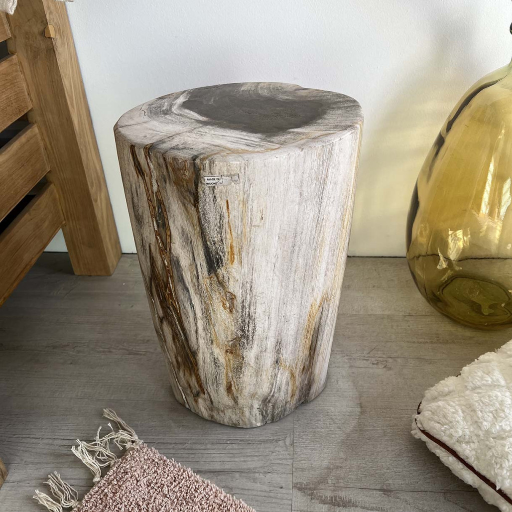 TABURETE DE MADERA petrificada TABURETE DE MADERA petrificada