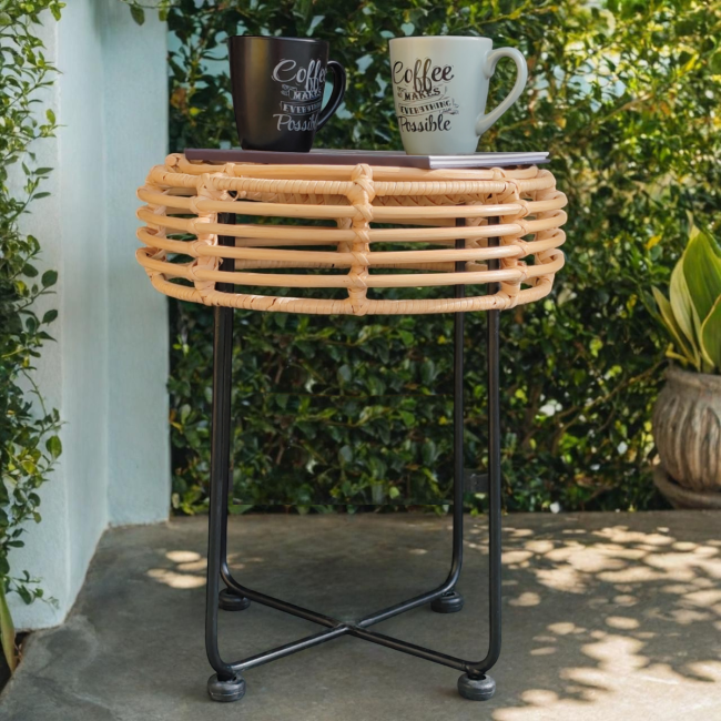 Mesa auxiliar en ratán Emma