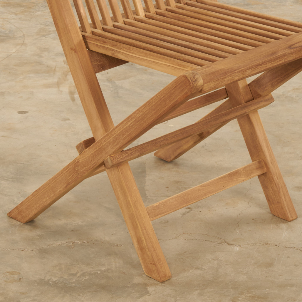 Conjunto de mesa y 4 sillas de jardín en teca Harry Conjunto de mesa y 4 sillas de jardín en teca Harry