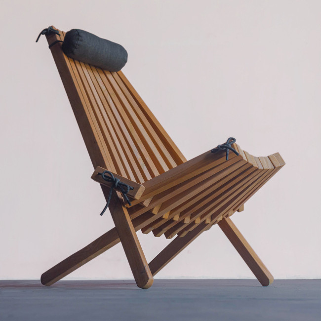 Silla de jardín de teca con cojín y reposacabezas gris | Wanda Collection