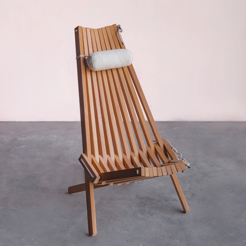 Silla de jardín de teca con cojín blanco y reposacabezas | Wanda Collection