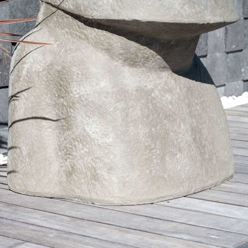 Estatua gigante de jardí­n moai de isla de pascua en fibrocemento 2m