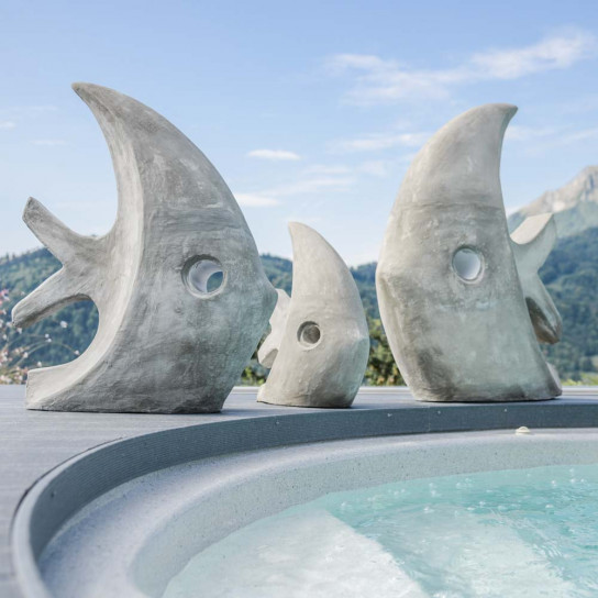 Escultura grande diseño pez 100 cm gris