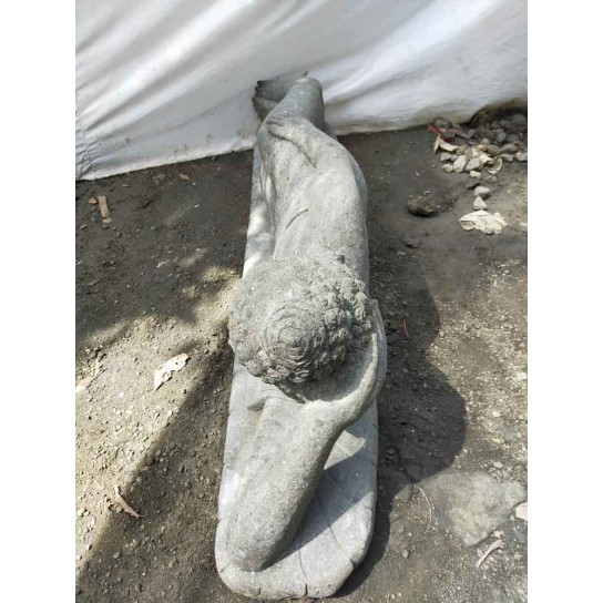 Estatua de buda reclinado en piedra volcánica zen 1m50