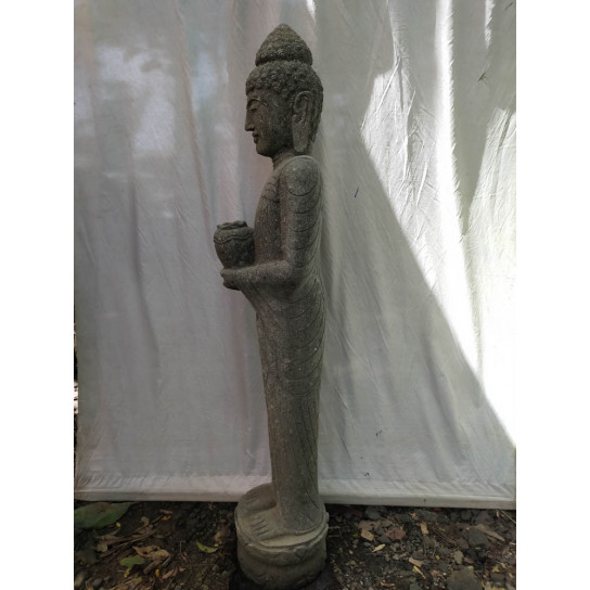 Estatua de jardín en piedra volcánica buda de pie ofrenda 1m50