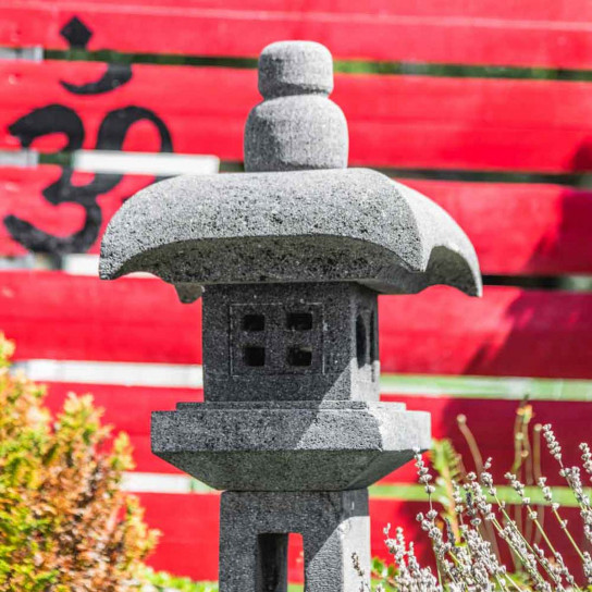 Linterna japonesa pagoda de piedra de lava 70 cm