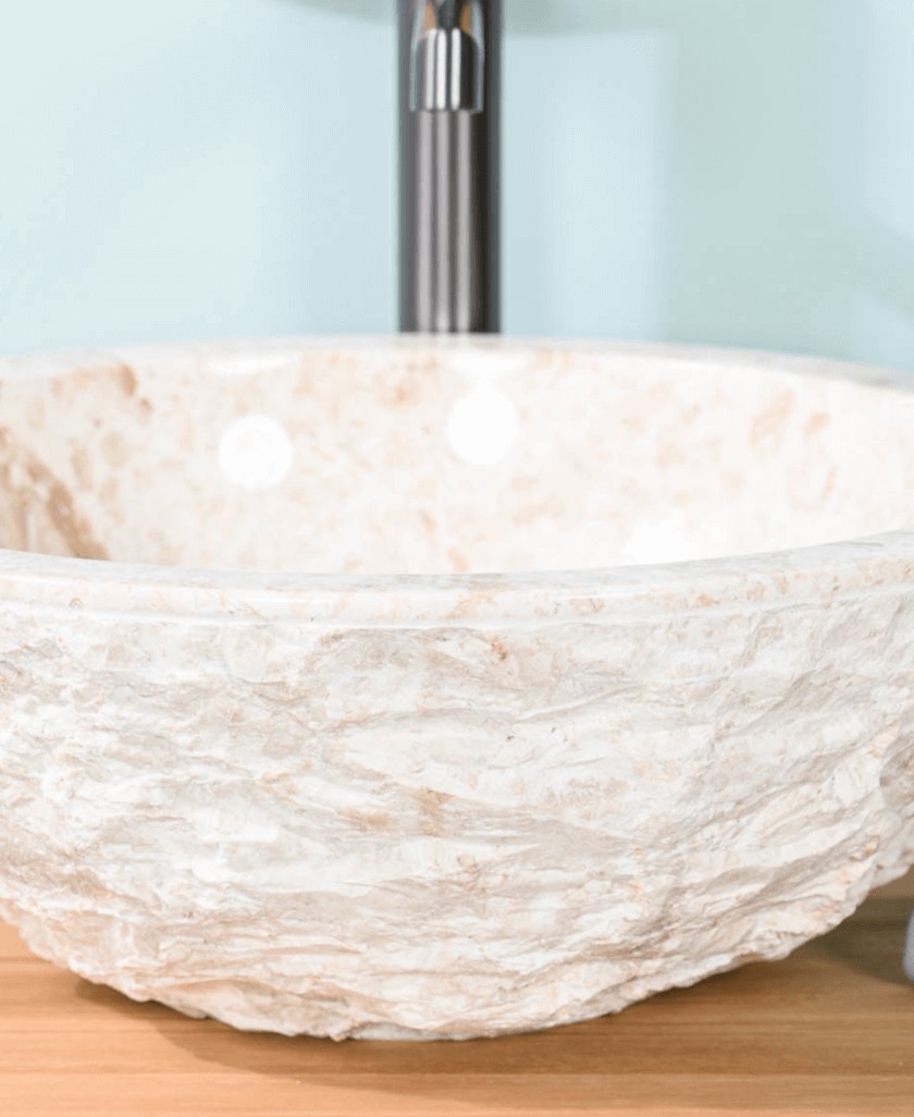 El dúo imprescindible: lavabo y grifo.